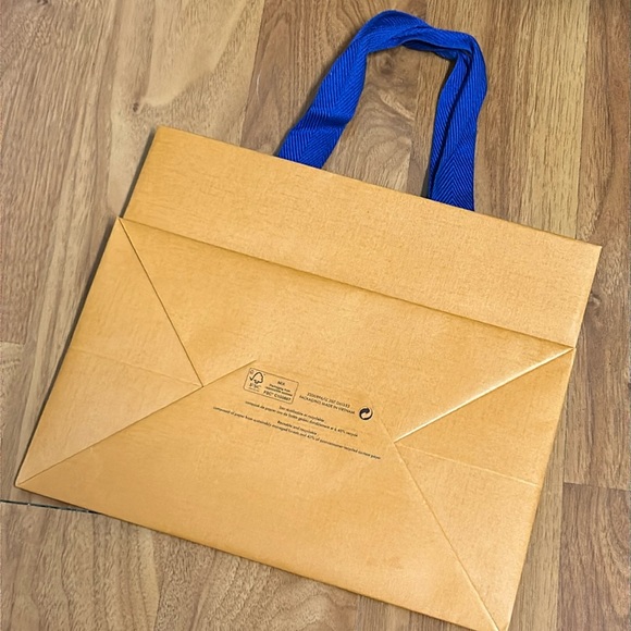 Authentic Louis Vuitton Paper Shopping Bag - Picture 5 of 11